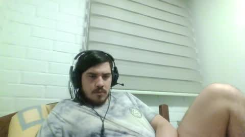 Snapshot of hungweeb chatting on 31, 3, 2026 Rod online show from 31, 3, 2026