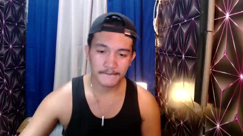 hunkylloyd online show from 23, 12, 2024