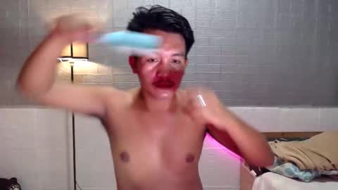 hunkylloyd online show from 2, 4, 2026