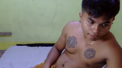 Snapshot of hunkyzeus chatting on 15, 10, 2025 hunkyzeus online show from 15, 10, 2025