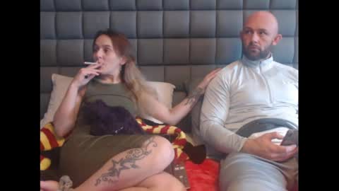 Snapshot of hunterandesme chatting on 22, 1, 2025 HunterandEsme online show from 22, 1, 2025