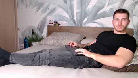 Hunter Bridges online show from 8, 2, 2025