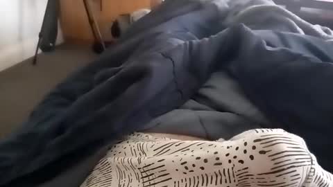 hunternewby94 online show from 21, 4, 2026