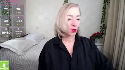 Snapshot of hunters_woman chatting on 10, 11, 2025 Irena online show from 10, 11, 2025