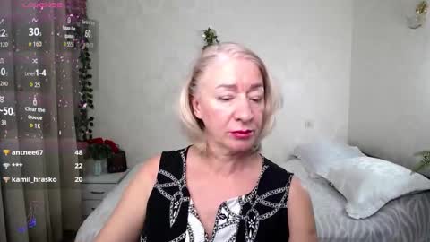 Snapshot of hunters_woman chatting on 24, 11, 2025 Irena online show from 24, 11, 2025