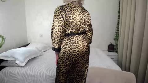 Snapshot of hunters_woman chatting on 16, 1, 2026 Irena online show from 16, 1, 2026