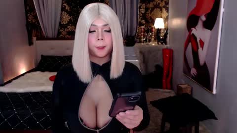 Snapshot of hunterxhuntress chatting on 23, 1, 2025 HELLO HANNAH IS BACK online show from 23, 1, 2025
