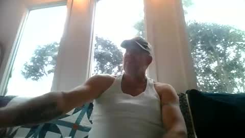 Snapshot of hunybager chatting on 2, 12, 2025 hunybager online show from 2, 12, 2025