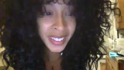 Snapshot of hunyybunz chatting on 14, 12, 2024 Goddess Hunyy online show from 14, 12, 2024