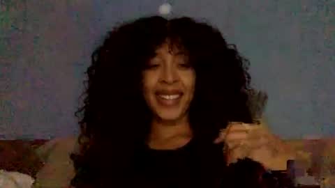 Snapshot of hunyybunz chatting on 27, 12, 2024 Goddess Hunyy online show from 27, 12, 2024