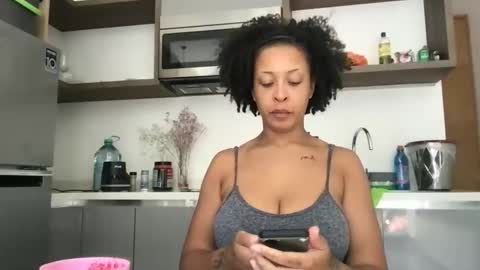 Snapshot of hunyybunz chatting on 9, 6, 2026 Goddess Hunyy online show from 9, 6, 2026