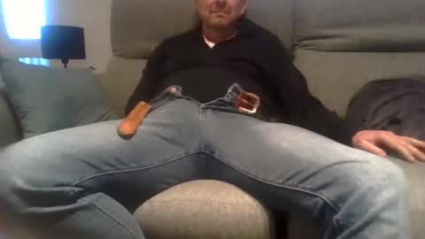 hurricane333644 online show from 27, 1, 2025