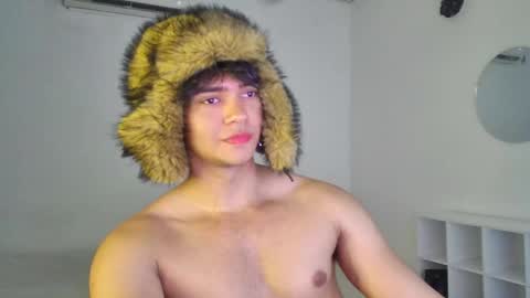 Snapshot of husband_xxx chatting on 10, 10, 2025 husband_xxx online show from 10, 10, 2025