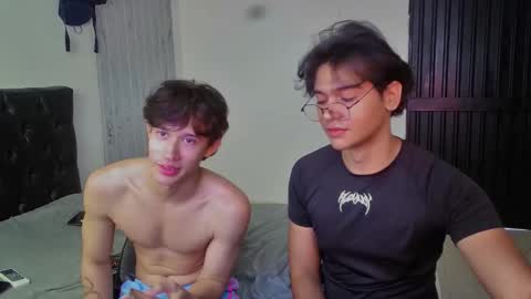 Snapshot of husband_xxx chatting on 2, 12, 2025 husband_xxx online show from 2, 12, 2025