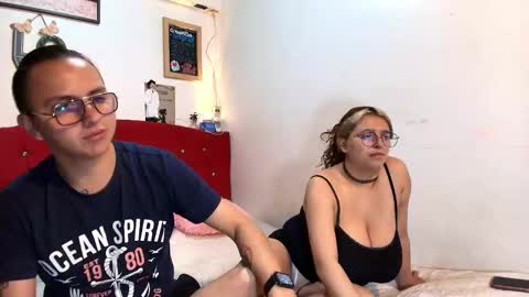 Snapshot of husbands_horny chatting on 13, 10, 2025 husbands_horny online show from 13, 10, 2025