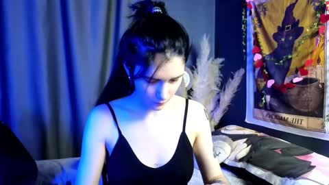 Hyeon Jin online show from 13, 2, 2025