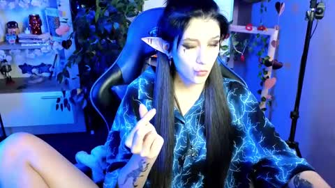 Hyeon Jin online show from 17, 2, 2025