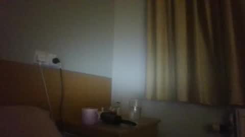 hypnoticlily online show from 8, 4, 2026
