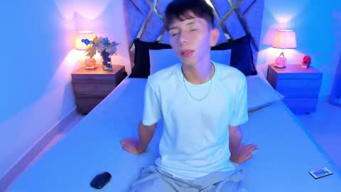 Son Hyunjin online show from 17, 10, 2025