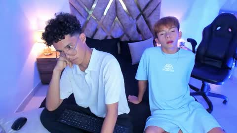 Son Hyunjin online show from 16, 11, 2025