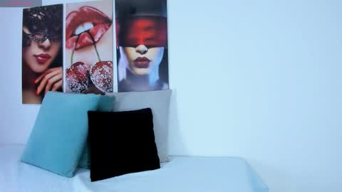 Snapshot of i_am_dolls chatting on 7, 1, 2026 The Dolls online show from 7, 1, 2026