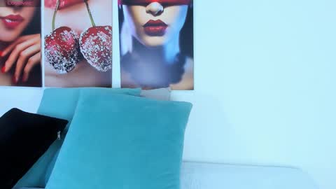 Snapshot of i_am_dolls chatting on 8, 1, 2026 The Dolls online show from 8, 1, 2026