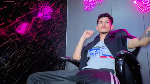 kelvis online show from 11, 11, 2025