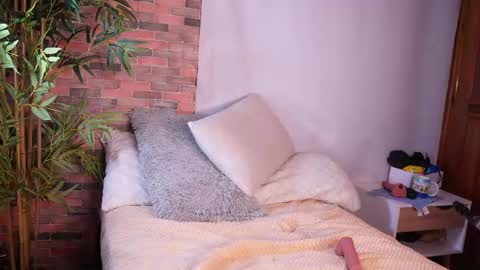 Lucy online show from 11, 2, 2025