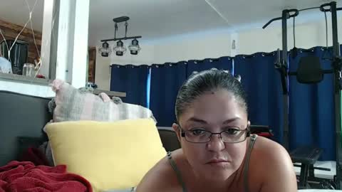 Snapshot of i_fetishize_u chatting on 6, 1, 2025 ShortStuff online show from 6, 1, 2025