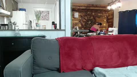 Snapshot of i_fetishize_u chatting on 31, 1, 2025 ShortStuff online show from 31, 1, 2025