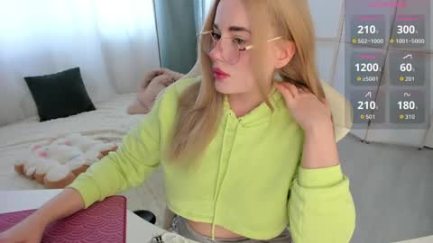 Snapshot of i_want_you_eva chatting on 30, 4, 2026 HiI am EvaPVT is open online show from 30, 4, 2026
