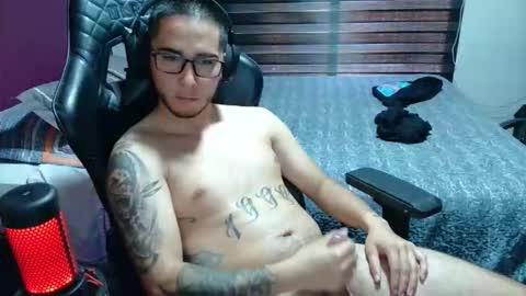 Snapshot of iam_beac chatting on 30, 11, 2025 Benja online show from 30, 11, 2025