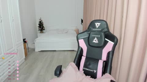 Snapshot of iamcassidy chatting on 24, 12, 2024 Cassie  STREAMS HERE EVERYDAY online show from 24, 12, 2024