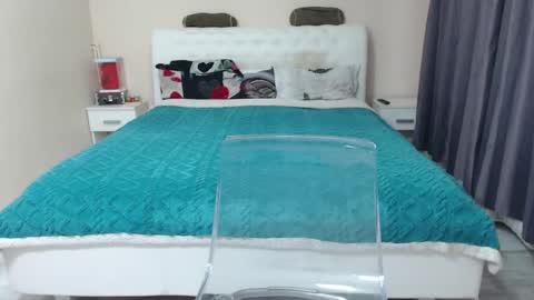 Alice online show from 3, 2, 2025