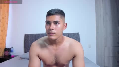 Dylan  independent model  online show from 13, 12, 2025