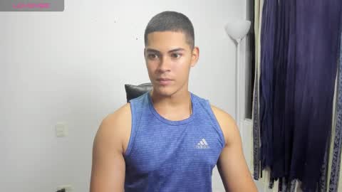 Dylan  independent model  online show from 20, 2, 2026