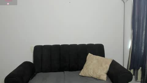 Dylan  independent model  online show from 19, 3, 2026