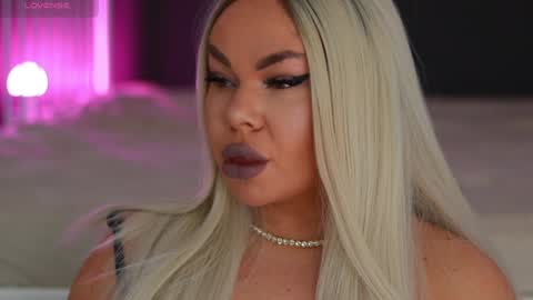 Lila online show from 8, 1, 2025