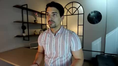 Snapshot of ian_davis chatting on 26, 9, 2025 Ian Davis online show from 26, 9, 2025