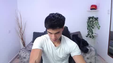 Snapshot of ian_west chatting on 10, 2, 2026 Ian online show from 10, 2, 2026