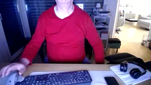 iandy12 online show from 5, 4, 2026