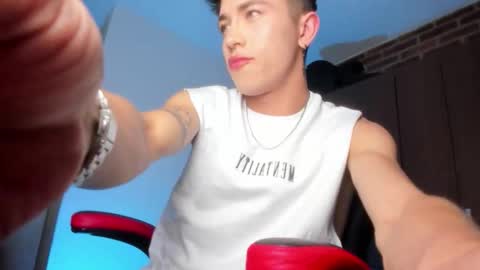 Andrew online show from 26, 11, 2025