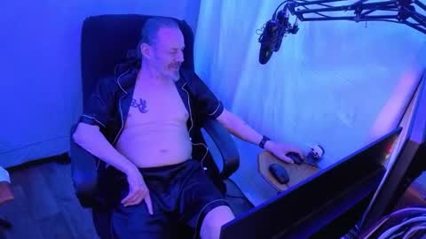 Rich online show from 10, 4, 2026