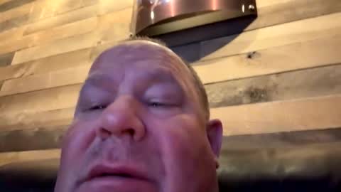 Snapshot of icanmakeyousquirt69 chatting on 24, 4, 2026 icanmakeyousquirt69 online show from 24, 4, 2026