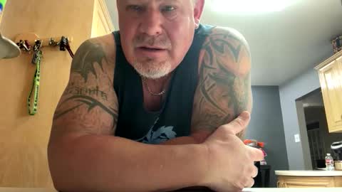 Snapshot of icanmakeyousquirt69 chatting on 27, 5, 2026 icanmakeyousquirt69 online show from 27, 5, 2026
