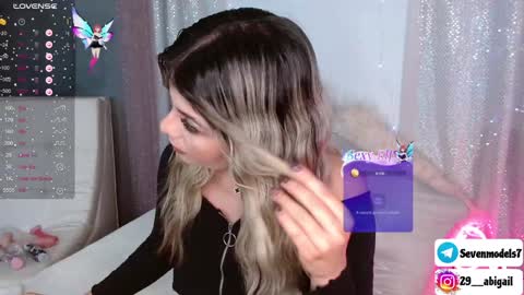 ice_y_abigail online show from 6, 12, 2024