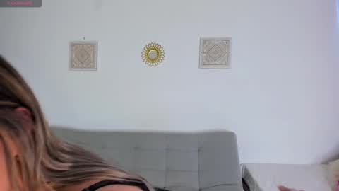 Snapshot of ice_y_abigail chatting on 18, 11, 2025 ice_y_abigail online show from 18, 11, 2025