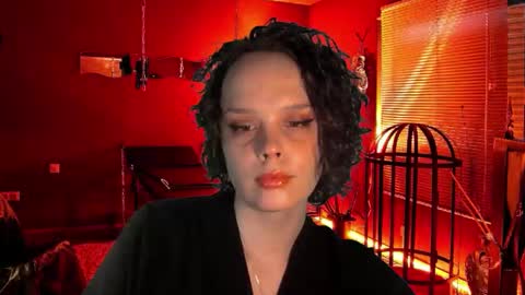 Nina online show from 5, 12, 2025