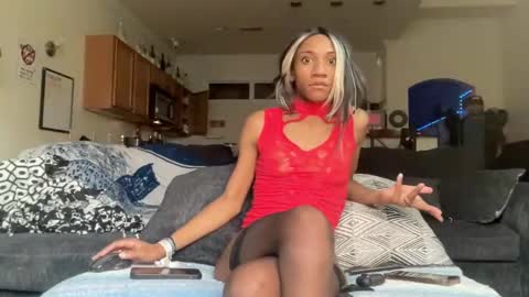 Snapshot of icedmochabree chatting on 13, 10, 2025 bree summers online show from 13, 10, 2025