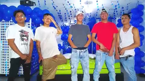 Snapshot of icevermilk chatting on 14, 12, 2024 THOMAS AND DAMIAND online show from 14, 12, 2024